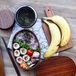 .gmー！.☻肉巻き弁当☻あさりの味噌汁.いつも4〜6品程度常備菜をストックしていますお弁当にも良いしちょこちょこ色々食べたい我が家の食卓にも欠かない.フードコ&hellip;のInstagram画像