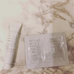 ラフィスコスメティック様のADリッチクリーム、保湿ジェルを使用させて頂きました✨右&rarr;洗顔後のお肌に使用する保湿ジェル。乾燥や痒みが気になる箇所は重ね塗り✨かゆみの原因となる菌を取り&hellip;のInstagram画像