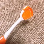 愛用の舌ブラシがそろそろ替え時なので新しいものに✨.舌ブラシと言っても意外と色んなのありますよね！穴あきタイプ、ブラシタイプなど&hellip;私はどっちのタイプでも好きです🙆&zwj;♀️wお泊まりとかでない&hellip;のInstagram画像