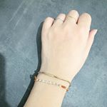 この時期の指先のバッチバチ私の悩みでしたこの静電気抑制ブレスレットノンパッチはファッション一部としてオシャレに静電気を防げます使って数日ですが今のところパチっときて&hellip;のInstagram画像