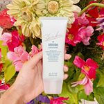 .薬用美白オールインワン ﻿🧴シズカゲル🧴﻿﻿シミ、しわ、たるみ、乾燥を防いで﻿美白にしてくれる最高のオールインワン 🥺💓﻿﻿真っ白になりたい😇😇😇﻿﻿﻿#シズ&hellip;のInstagram画像