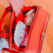 「応募時専用写真。無許可での転載不可です。」【30名募集】鞄の中身と一緒にお洒落に撮影＆投稿！ローズフレグランスサプリモニター大募集！の投稿画像