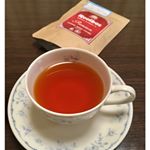 TIGER プレミアムルイボスティー最高級「スーパーグレード」の茶葉を100％使用したオーガニックルイボスティー。ティーバッグをティーポットに入れ、お湯を注いで、ホットルイボスティ&hellip;のInstagram画像