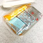 お出かけで持っていく、子供たちのおやつ。色々入れ物を試しましたが、落ち着いたのがタッパーです。娘の大好きな　#赤ちゃんせんべい　や　#ハイハイン　は割れないし、量もたくさん入ります🙆&zwj;♀️ #&hellip;のInstagram画像