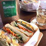 **土日お昼ご飯〜☺️🍴*最近また、もりもり食べ過ぎな日々&hellip;🐖笑食べ物を美味しく頂けるのは幸せな事なんだけど、デスクワークが多いし運動嫌いだからなぁ&hellip;😅*食事のお供はルイボ&hellip;のInstagram画像
