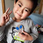 届いたタマグで宇宙人を作ったよ～☆息子の左用はさみが家になかったので切る作業だけ母。とっても簡単に自分だけのマグネットを作り大満足の息子でした。#第二回タマグ大賞 #マグネットパークコ&hellip;のInstagram画像