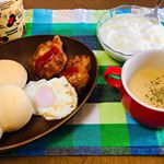 五島の芋で作られたポタージュ。ほんのり甘くて食べやすい😋今日の1人飯メニュー（朝ごはん）☆鶏むね肉と豆腐のナゲット☆目玉焼き☆パン☆ごといもポタージュ☆グレープフルーツヨー&hellip;のInstagram画像