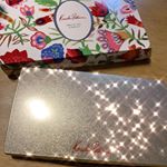 持ち運びファンデ 今まで持ってなかったので10/20発売の新商品のケサランパサランのブライトヴェールをゲット❤️ これからの季節 乾燥がきになるので 固形練り状ファンデは嬉しい😆厚&hellip;のInstagram画像