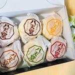 ＊八天堂のプレミアムフローズンクリームパンをお試しさせていただきました😋＊カスタード2個生クリーム1個小倉1個抹茶1個チョコ1個ひろしま檸檬6個を届けてくださいまし&hellip;のInstagram画像