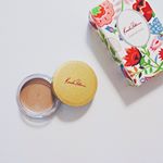 ____New pretty eyeshadow.#ケサランパサラン さまの#グロウアイカラー をお試ししました。上品なグレージュのラメ入りクリームシャドウ。色がとても綺麗で、普段使い&hellip;のInstagram画像