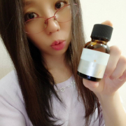 「顔出しも、オシャレな写真もOKです♪」【シミ・しわ・毛穴にお悩みに！】臨床試験で実証済！40代・50代の美魔女さん大募集！の投稿画像