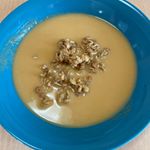 長崎のごといもポタージュを朝ごはんに♡優しいお味で癒されます。甘くないグラノーラを浮かべていただきました。調理もレンチンで簡単！#ごといもポタージュ #ごと #五島 #monipla &hellip;のInstagram画像