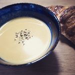 .朝食🥐.長崎の五島で育ったさつまいもの優しくて濃厚なごといもポタージュ.さつまいもだけどさつまいもじゃないような🍠甘すぎず飲みやすいです✨息子さんもおいしかったよ&hellip;のInstagram画像