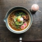 お昼ごはん🌀お土産にいただいたお蕎麦は、温かい派と冷たい派に分かれました。本日の私の体は温かくを求めてまして、きのこ・大和芋・温玉のせていただきまーす。お出汁は、万能和風だしの&hellip;のInstagram画像