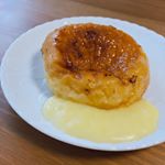 .八天堂さんのフレンチトーストをお試しさせていただきました☺️.レンチンしたらナイフを入れる前にカスタードが溢れ出てきてしまいました😂💓.濃厚なカスタードと焼きカラメルがた&hellip;のInstagram画像