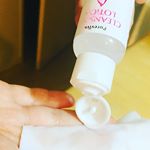 ピュアヴィヴィ クレンジングローションをお試し☺️☺️コットンにたっぷり含ませ、アイメイクやファンデーションとよくなじませた後、やさしくふき取るだけのメイク落とし化粧水✨疲れて帰って来てメイク落と&hellip;のInstagram画像