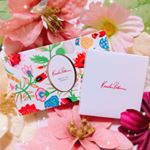 こんばんは💕・・2019年10月20日に発売された✨ケサランパサランのブライトヴェール(固形練り状ファンデーション)を使用しました💗・・色展開は、全部で3色展開で、OC&hellip;のInstagram画像