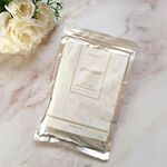 ・日に日に寒くなってきました。.そんな寒い日はゆったりとバスタイムを楽しみたいですよね～.今日は最近お気に入りの入浴剤をご紹介します。..magico&nbsp; エンザイムバス&hellip;のInstagram画像