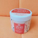 ワフードメイドさんの酒粕メイク落とし✨同じワフードメイドさんの酒粕パックがお気に入りだったから、メイク落としもご縁があって嬉しすぎます&hearts;️ お馴染みの酒粕の香りと、見た目も酒粕にそっくりなこっ&hellip;のInstagram画像