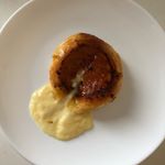 八天堂さんのフレンチトースト美味しい食べ方①包装紙から取り出します。②冷凍のままラップをかけず500wの電子レンジで1分40秒温めます。③お好みで生クリーム、フルーツ等を添えて&hellip;のInstagram画像