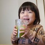 ...次男がめちゃくちゃ偏食なのでリファータのフルーツと野菜のおいしい青汁を試してみました🍓🍈🍒🍑🍍🍌..さっぱりとしてて飲みやすい！！！甥っ子もがぶがぶ飲んで&hellip;のInstagram画像
