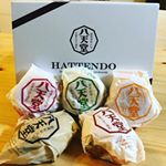 今週も贅沢あさごはん♡またまた八天堂さんから頂きました🥺✨今回はプレミアムフローズンくりーむパン‼️冷凍便で届いて24時間じーっくり冷蔵庫で解凍してパクリ。。 長男「ママ。これ歯いらんやつ&hellip;のInstagram画像