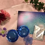 pururyの炭酸パックです❤️青の容器のジェルの中に粉末を入れて混ぜるだけ✨あとは顔に塗って20分～30分待ちます&hellip;塗ってから固まるまで、炭酸のシュワシュワを感じました😊固まったらペロペ&hellip;のInstagram画像