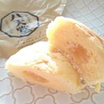 ⛄八天堂さんのフローズンぱん﻿﻿﻿ふわふわキメの細かい軟らかパン生地に﻿とろっとろのクリームがた〜っぷり💓💓﻿八天堂さんのくりーむパンは﻿お口の中でホイップがフワっとトロける﻿&hellip;のInstagram画像