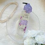 ・@leivy_japan.レイビュー&nbsp; ファンタジージェルローション.アーティフィシャルフラワーが散りばめられたフレグランスジェルローション。.皮膚コンディショニング成分&hellip;のInstagram画像