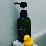 モニプラ様のイベントで、ハーバルリーフオーガニックシャンプーをいただきました😆💕以前、使ったことがあるノンシリコンシャンプーは髪がきしんでいいイメージがなかったんだけど&hellip;&hellip;&hellip;これは良かった‼️さす&hellip;のInstagram画像