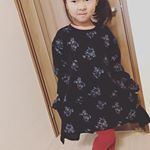 可愛いワンピース❤️裏シャギーになっていて、冬でもあったか☺️花柄も可愛いし、後ろの切り替えがフリルになっているのもオシャレ💓ワンピースが大好きな娘も気に入って着ています😊「あったか〜&hellip;のInstagram画像