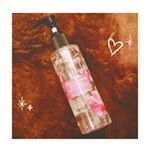 .*･ﾟ　.ﾟ･*..*･ﾟ　.ﾟ･*.カサカサなお肌に可愛い花びらのジェルローション🌸肘と膝がカサカサで粉ふきがちなこの季節ポンプ式で便利なジェルローションのご紹介です😁香りはス&hellip;のInstagram画像