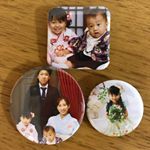 七五三の写真を缶バッジに&hellip;♡﻿&ldquo;みんなのバッジ&rdquo;というアプリを使って作ったよ。﻿スマホの中の写真から作ることが出来て、﻿大きさや形も選べてスタンプを使って可愛くできるよ！﻿﻿私&hellip;のInstagram画像