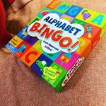 子供の英語教育に興味津々な私がチャレンジしてみたのがこれ✨☺️ビンゴゲームしながら単語やアルファベットを覚えて行けるよー✨今日は開けたばかりだから、これから1つずつこなしていこうね☺️❤️&hellip;のInstagram画像