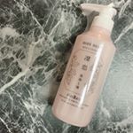 #凛恋 のボディーソープこの香りがなんとも言えないツボ❤︎バスタイムに癒しの香りシャンプー、コンディショナーは使ったことあって、そちらも同じ香りで良いのです♩ボディーソープもノンシ&hellip;のInstagram画像