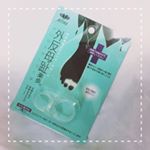 ..✔ #外反母趾楽歩..日曜日の昼間、目立たないようにしれっと汚い足を🙇🏻&zwj;♀️💦.身長が低いから日常的にヒールのある靴ばっかり履いてるわたし🤭💥.だ&hellip;のInstagram画像