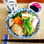 ぶっかけ麦切り&hearts;山形のお土産麦切りを頂きました。麦切りとは、庄内地方のうどんの呼び名。椎茸、かつお節、昆布のおだし、万能つゆのうま香つゆの素に酒、みりんで濃いめの温かい&hellip;のInstagram画像