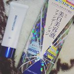美白美容液ファンデーション洗顔後すぐ！肌に直塗り日中美白✨紫外線カットウォータープルーフSPF50+/PA+++薬用美白トラネキサム酸wケアの美白美容液ファ&hellip;のInstagram画像