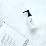 最近お気に入りなのが、乾燥肌の救世主「ヘパリン類似物質」配合のミルクローション。乾燥する冬の保湿にもオススメ✨@nalc_official『NALC 薬用ヘパリンミルクローション』20&hellip;のInstagram画像