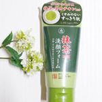 『ユゼ 抹茶洗顔フォーム』❤️･京都宇治地方産の抹茶･茶カテキン配合の洗顔フォーム✨･少し固めのお茶の爽やかな香りがする品☺️･洗顔ネットを使って泡立ててみると凄くきめ細かいも&hellip;のInstagram画像