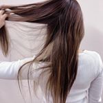 すっごいサラサラ〜✨きしまず、ベタつかず、スッキリサラサラ❤️ドライヤーの熱で更に髪への保湿力アップする気がします！#エメリル#emerire#美髪粒子#美髪#シャンプー&hellip;のInstagram画像