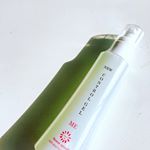 手軽に産毛ケア💫発毛成分を抑える「ヒオウギエキス」毛をやわらかくし発毛を遅らせる「ダイズエキス・ザクロエキス」でムダ毛ケアと美肌ケアの両方ができる！との事！お肌に敏感な方でも、、お顔からボ&hellip;のInstagram画像