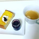 フレンチトーストにマスカルポーネとブルーベリーの蜂蜜をかけて朝食ブルーベリーの蜂蜜ってはじめてだけど、味が濃厚で美味しかった#artisanhoney #はちみつ #生はちみつ #蜂蜜&hellip;のInstagram画像