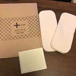 ずっと気になっていた#布ナプキン デビューしてみました。と言っても、使い捨ての布ナプキン ですけどね😁布ナプキンにも使い捨てタイプがあることを初めて知りました！その名も『プラスル』。ずれ落ちないよ&hellip;のInstagram画像