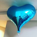 出産祝いにハートの風船いただきました。ハートっていいですよね💓そろそろバレンタインのチョコレート準備しなきゃ🍫今年はどうしようかな#愛の木に願いを #メリーチョコレート #monipla &hellip;のInstagram画像