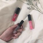 ..#HOOK #LIPCHARME 💋.潤って弾力のある、ぷるぷるの唇を叶えてくれる🤤.乾燥や縦じわ、唇のくすみもケアしてくれる美容液&hearts;.お気に入りすぎて3本&hellip;のInstagram画像