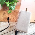 オウルテックモバイルバッテリーモニターさせていただきました🎵表面をファブリック仕上げにした温かみのあるデザイン😌大容量の10,000mAhは安心のスマホ４回分✨&hellip;のInstagram画像
