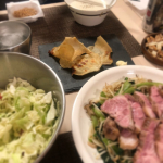 コストコの一部店舗で販売している﻿こちらのえいひれ🏮﻿おうち居酒屋にぴったりの品です☺️﻿﻿我が家は家で飲むことも多いのでおつまみは常備していますが、えいひれは初めて💕﻿フライパン&hellip;のInstagram画像