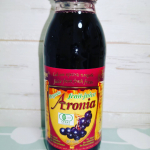 有機アロニア100%果汁のモニターに参加させて頂いてます😋🎶初めて、飲みましたがそのままだと渋い&hellip;💦他のジュースと混ぜて飲んだり、ヨーグルトと一緒に食べたりしたら渋みが少なくなり美味しかったです😋&hellip;のInstagram画像