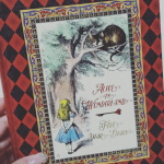 ５年間書き綴れる日記帳&hearts;️アリス・イン・ワンダーランドのレトロクラシックな日記帳です。去年の今ごろ、５年前の今ごろってのが振り替えられる。精神的に大きな転機を迎えた今日この頃。そんなときに&hellip;のInstagram画像